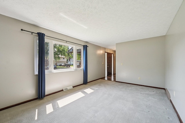 6661 Heather Ln, Columbus, OH 43229 - photo 9
