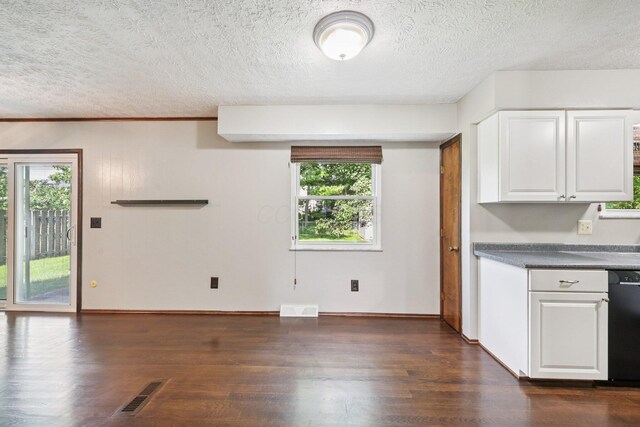 6661 Heather Ln, Columbus, OH 43229 - photo 17