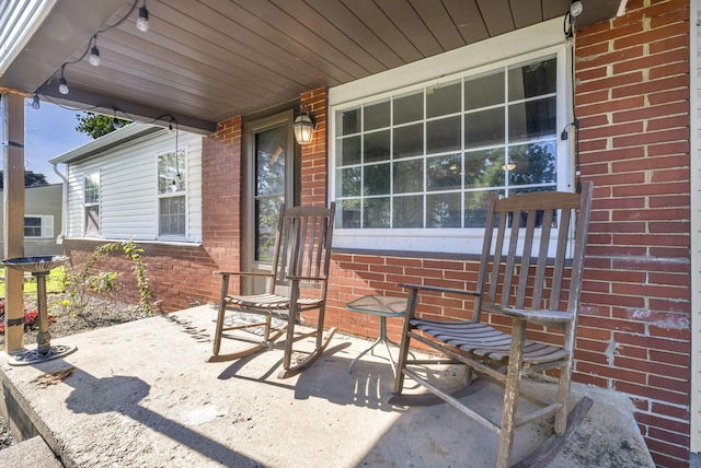 670 Basswood Rd, Columbus, OH 43207 - photo 5