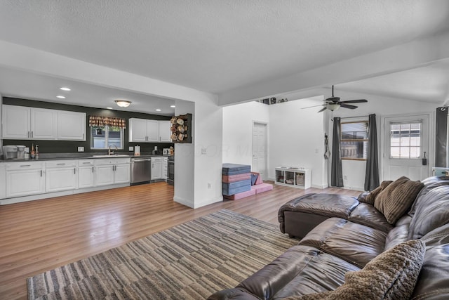 670 Basswood Rd, Columbus, OH 43207 - photo 8