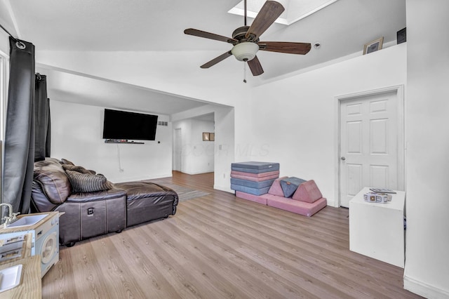 670 Basswood Rd, Columbus, OH 43207 - photo 10