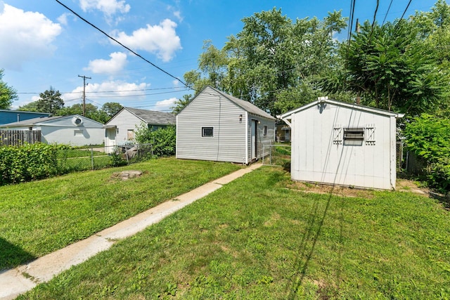 524 Whitethorne Ave, Columbus, OH 43223 - photo 25