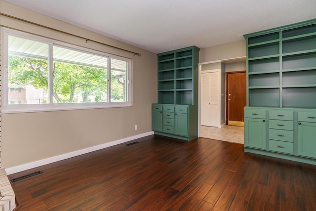 2126 Trent Rd, Columbus, OH 43229 - photo 4