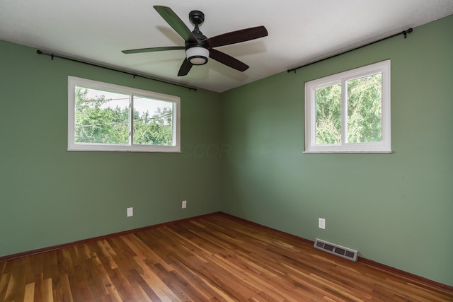 2126 Trent Rd, Columbus, OH 43229 - photo 14