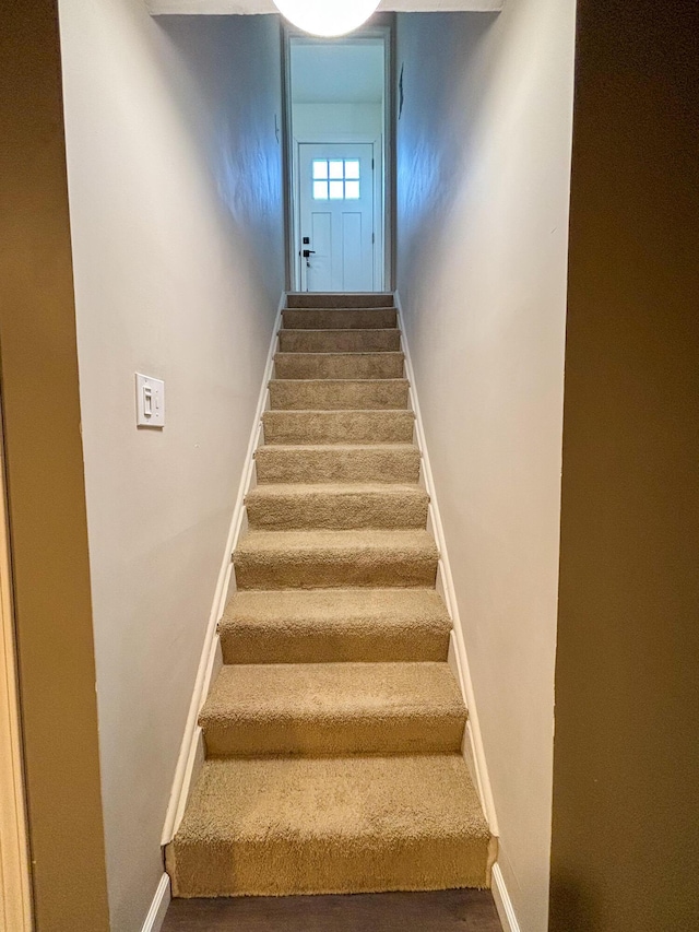 296 N Brinker Ave, Columbus, OH 43204 - photo 17