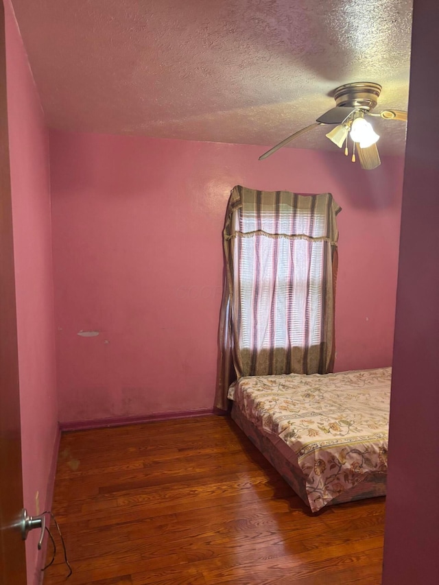 2696 Grasmere Ave, Columbus, OH 43211 - photo 4