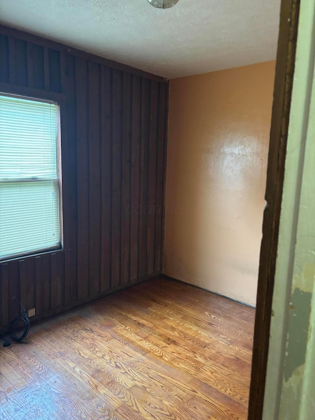 2696 Grasmere Ave, Columbus, OH 43211 - photo 5