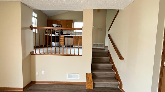 3024 Hauck Dr, Grove City, OH 43123 - photo 5