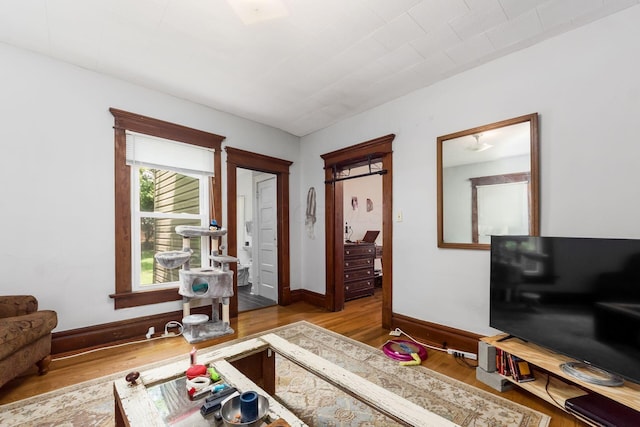 112 W Tompkins St, Columbus, OH 43202 - photo 11