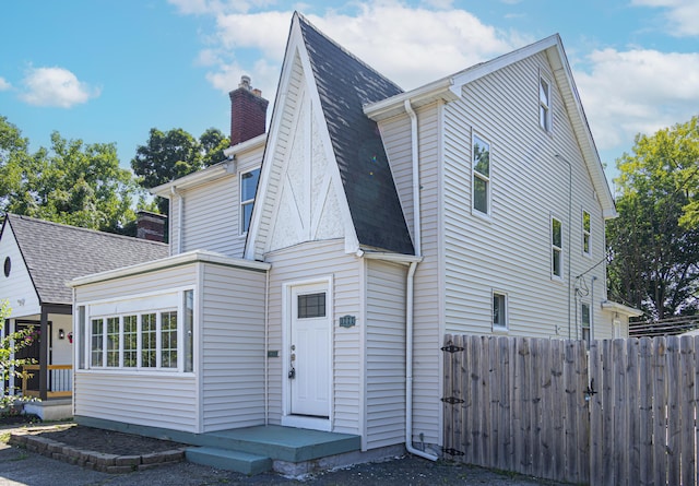1777 Lockbourne Rd, Columbus, OH 43207 - photo 1