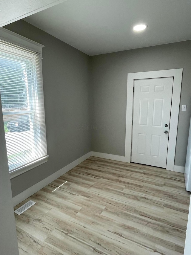 299 S Warren Ave, Columbus, OH 43204 - photo 13