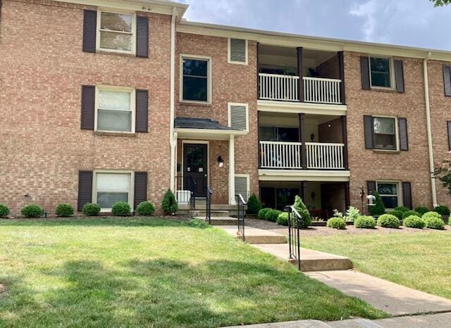 965 Manor Ln Unit W, Columbus, OH 43221 - photo 3