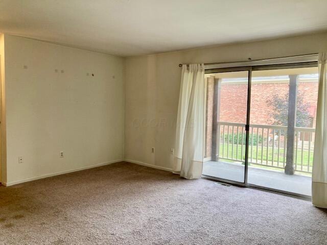 965 Manor Ln Unit W, Columbus, OH 43221 - photo 6