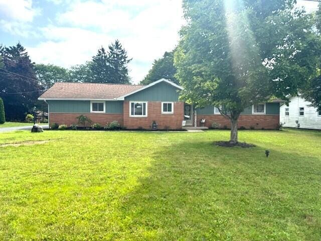 746 Harvey Dr, Marion, OH 43302 - photo 1