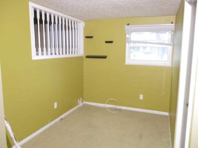 1921 Dandridge Dr, Columbus, OH 43229 - photo 17
