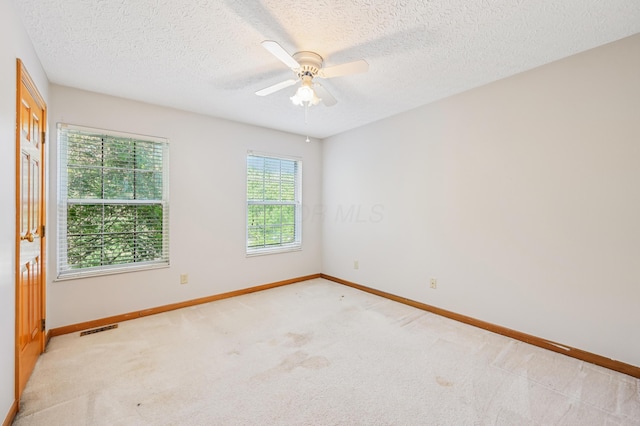 320 Spruce Hill Dr, Columbus, OH 43230 - photo 20