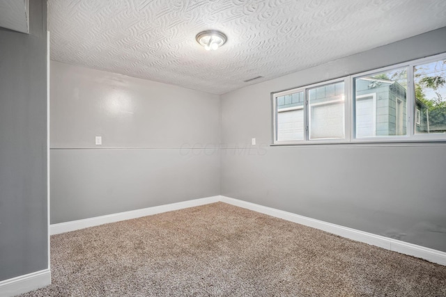 2304 Woodland Ave, Columbus, OH 43211 - photo 24