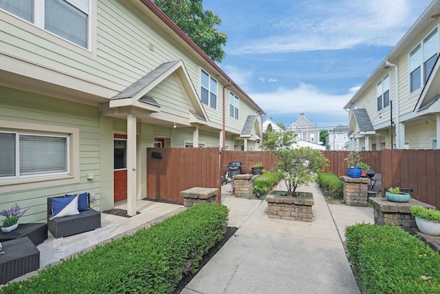 1096 Perry St Unit B, Columbus, OH 43201 - photo 2