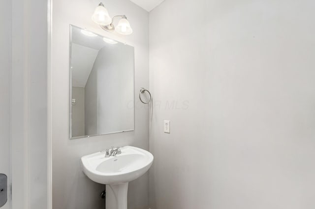 4131 Claver Dr, Columbus, OH 43219 - photo 14