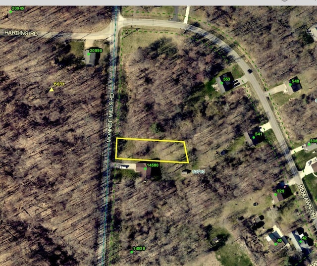 14594 Monroe Mills Rd, Howard, OH 43028 - photo 3