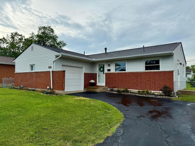 716 Crescent Dr, West Jefferson, OH 43162 - photo 1