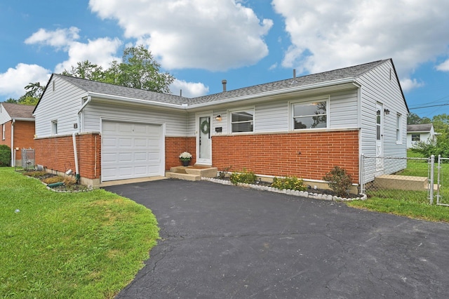 716 Crescent Dr, West Jefferson, OH 43162 - photo 1