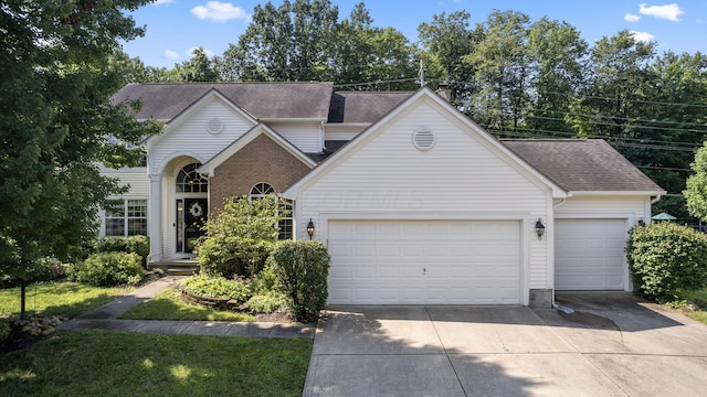 891 Dunvegan Cir, Pickerington, OH 43147 - photo 1
