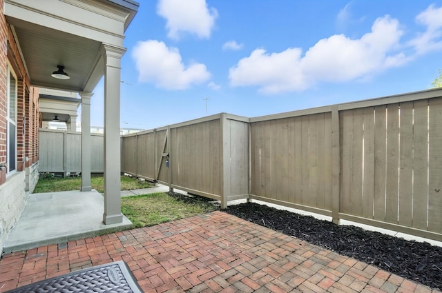 925 Ingleside Ave Unit 111, Columbus, OH 43215 - photo 4
