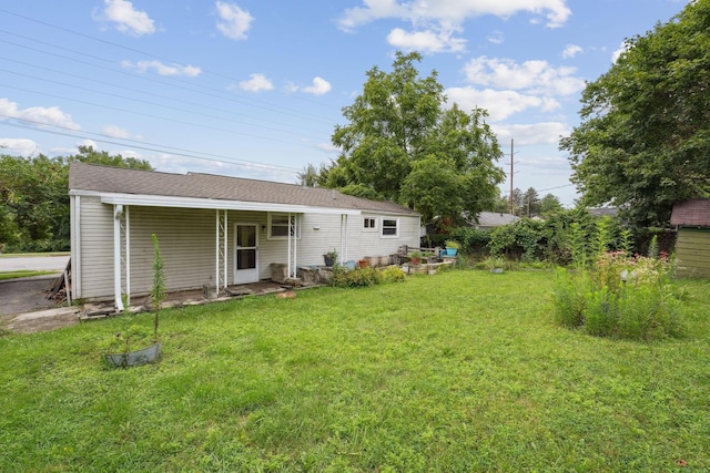 3814 Clime Rd, Columbus, OH 43228 - photo 2
