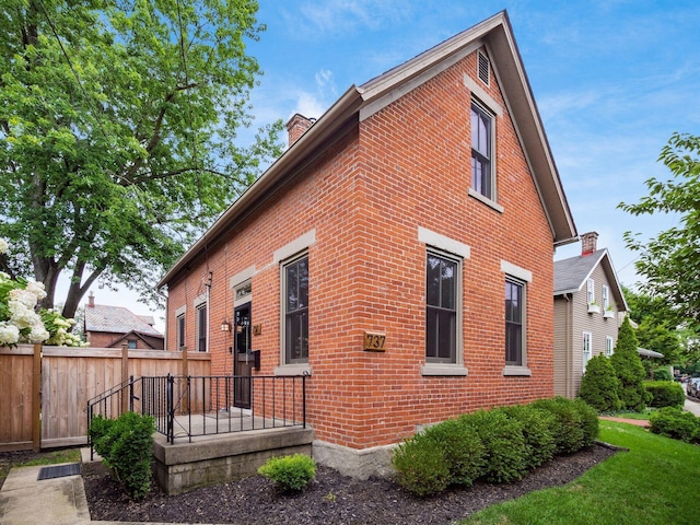 737 Jaeger St, Columbus, OH 43206 - photo 3