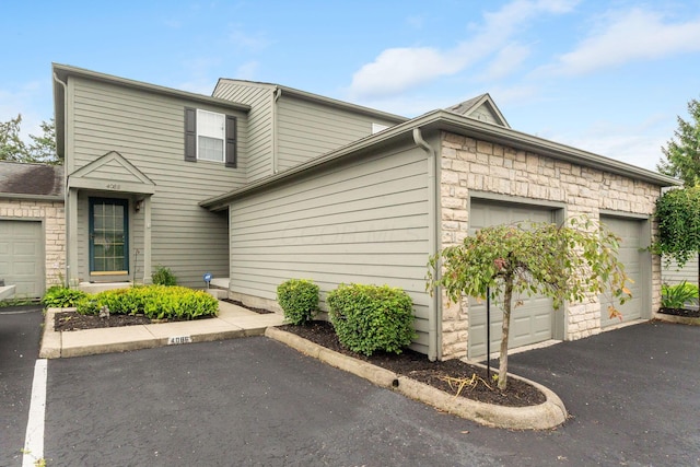 4086 Parkcove Dr Unit 22B, Columbus, OH 43230 - photo 1