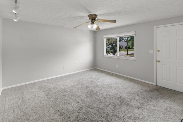 3418 Everson Rd W, Columbus, OH 43232 - photo 2