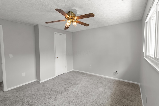 3418 Everson Rd W, Columbus, OH 43232 - photo 14