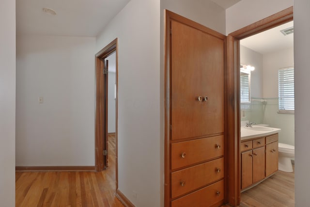 696 E Schreyer Pl, Columbus, OH 43214 - photo 19