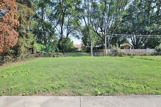 696 E Schreyer Pl, Columbus, OH 43214 - photo 38