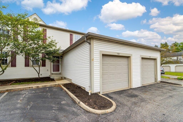154 Hawkins Ln, Blacklick, OH 43004 - photo 1