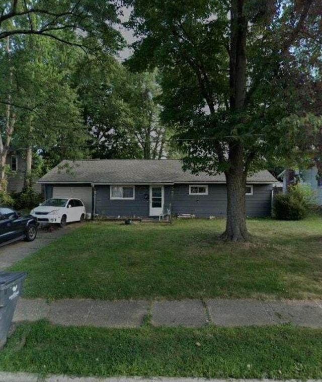 4154 Seigman Ave, Columbus, OH 43213 - photo 1