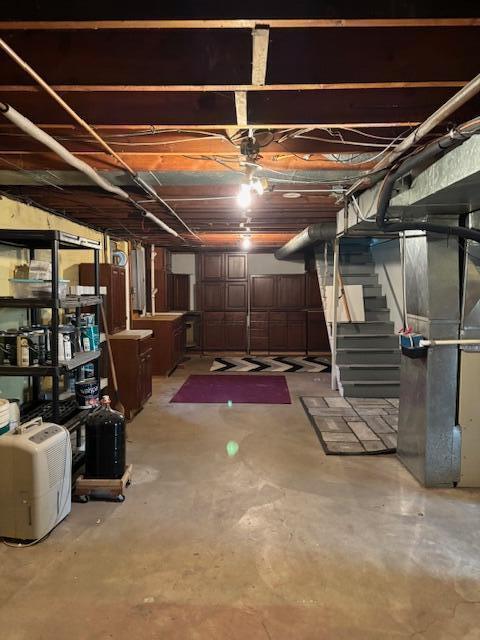 933 Anthony Dr, Columbus, OH 43204 - photo 33