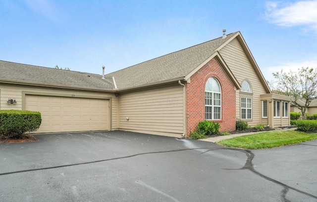 527 Mallet Pl W, Columbus, OH 43230 - photo 4