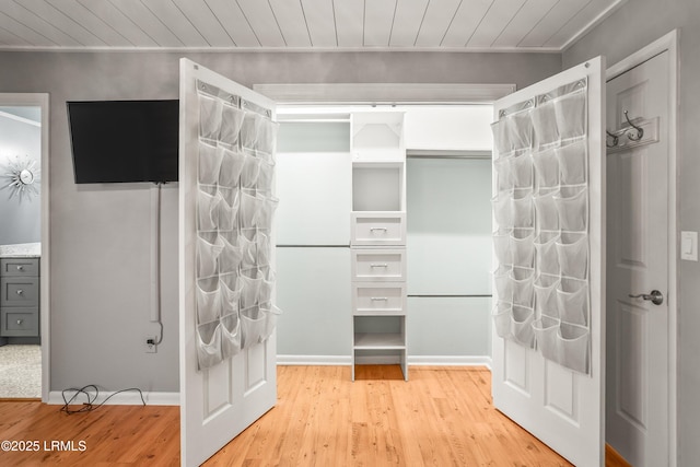 106 Sand Piper Run, Fripp Island, SC 29920 - walk in closet with light wood-type flooring
