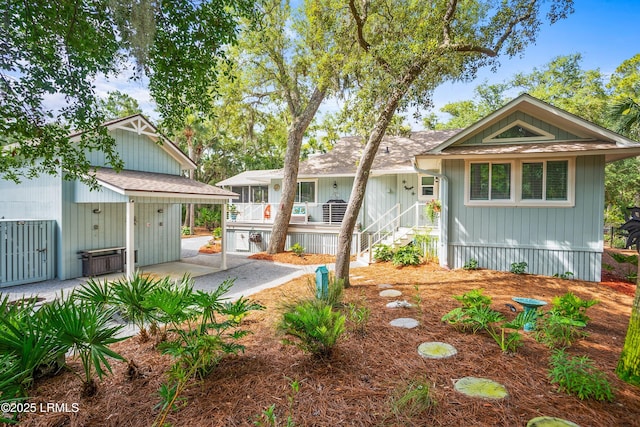 106 Sand Piper Run, Fripp Island, SC 29920 - view of front facade with covered porch
