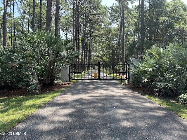 Listing photo 2 for 25 Vista Blvd E, Saint Helena Island SC 29920