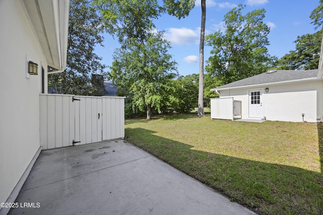 51 White Oaks Cir, Bluffton, SC 29910 - view of grassy yard featuring a patio