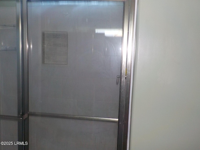 127 Teal Bluff Blvd, Seabrook, SC 29940 - bathroom view of a shower with door