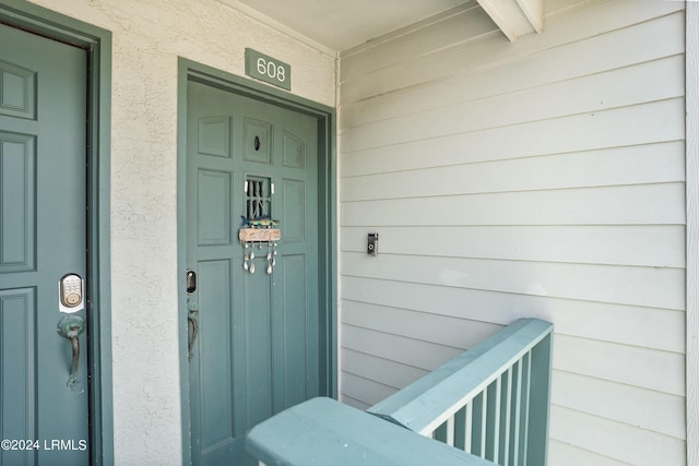 view of entrance to property