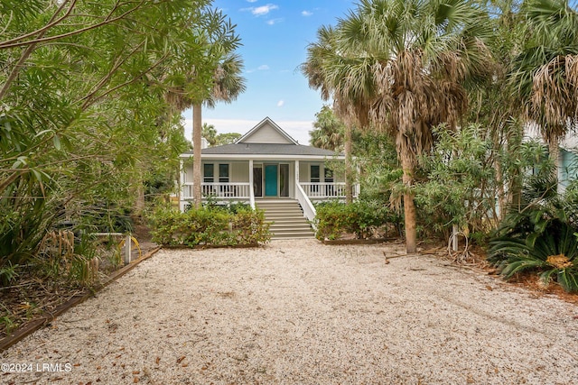 view of front of house with covered porch