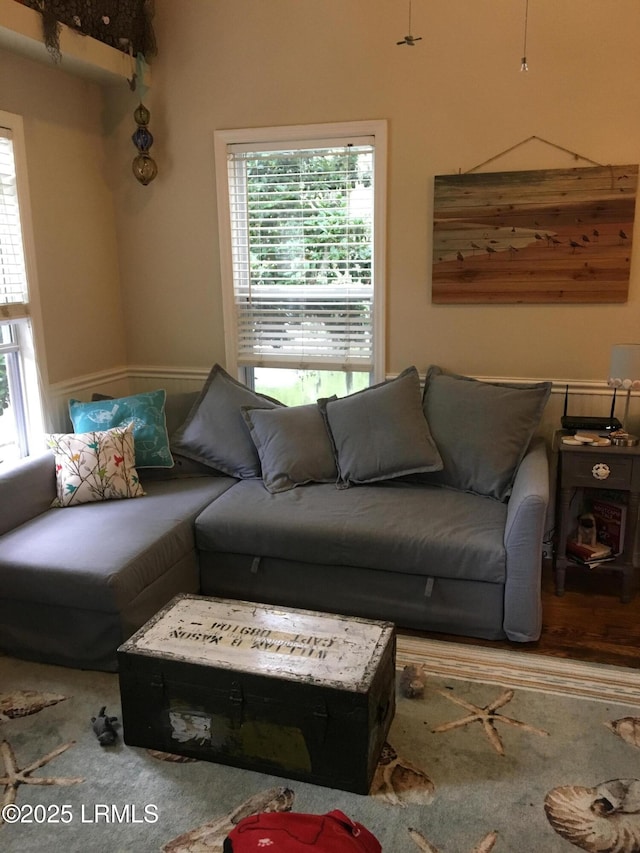 802 12th St, Port Royal, SC 29935 - view of living room