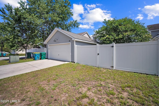 15 6th Ave, Bluffton, SC 29910 - garage with a gate and driveway