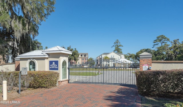 100 Battery Creek Club Dr, Beaufort, SC 29902 - view of gate