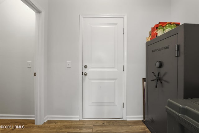 74 Keowee Ln, Beaufort, SC 29906 - hallway featuring wood finished floors and baseboards